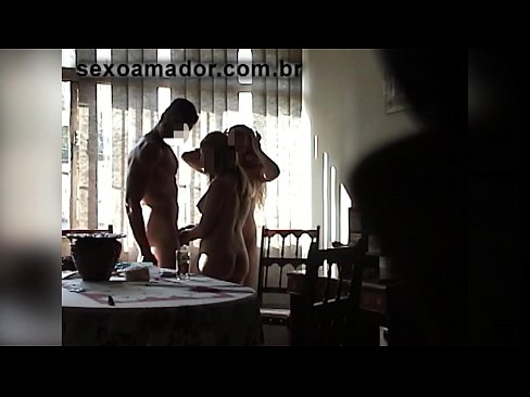 ❤️ Sexu-lagunek gizon erraldoi bat eta hirukote batera gonbidatzen dituzte berarekin ❤️ Porno %eu.https-tubsexer.ruan ❤